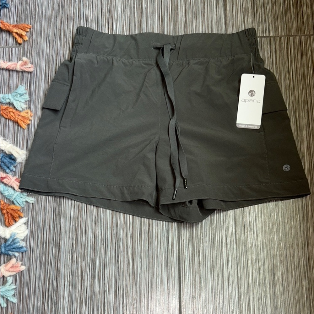Apana Women's Sage  Athletic Shorts Small